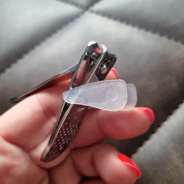 SALLY HANSEN nail clipper