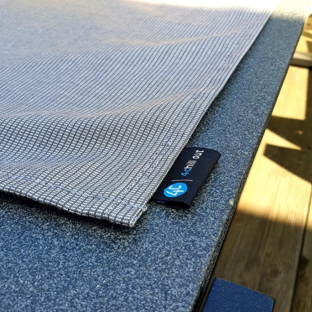 Namizni dekorativni prt 4Chill Out-100x50cm-vodoodbojna tkanina