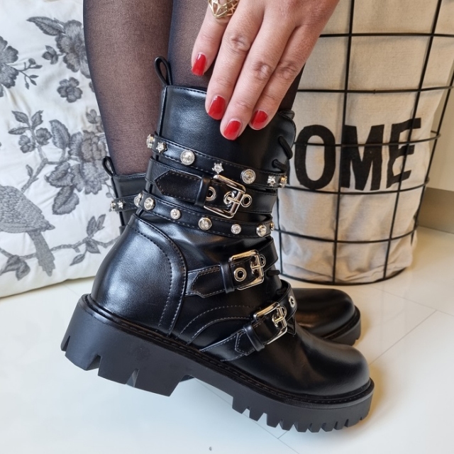 Črni bulerji z netki: 36, 37, outlet