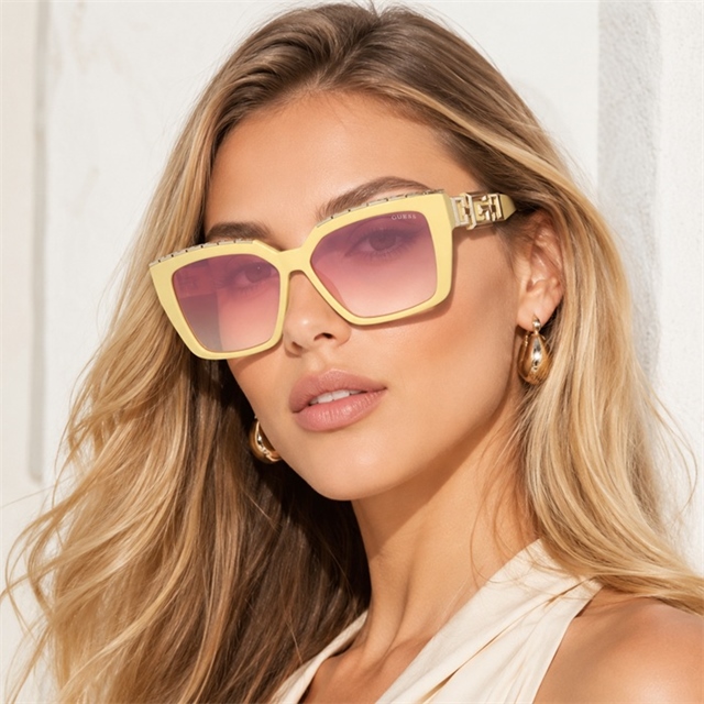 GUESS sončna očala GU7915 39X