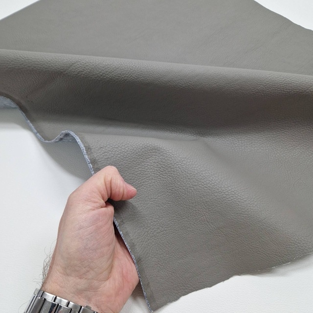 Umetno usnje, kos 78x86cm, rjavo-siva