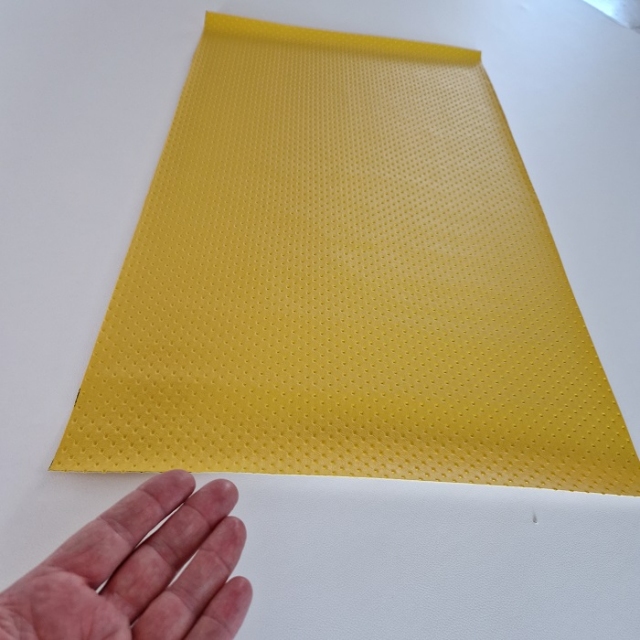 Umetno usnje, kos 165x50cm, rumena