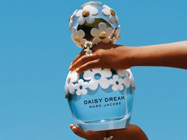 Odkrijte Svet Marc Jacobs: Daisy in Daisy Dream