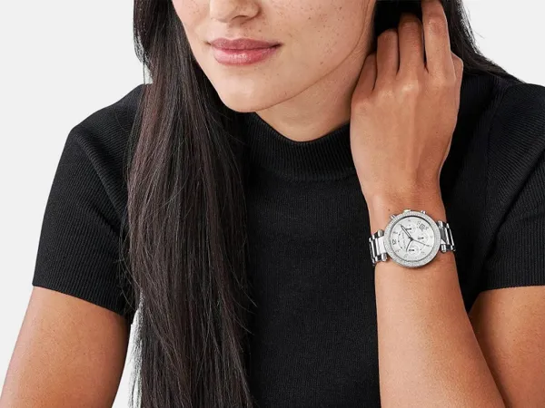 Srebrni satovi Michael Kors – savršen ljetni dodatak uz -50 % popusta!