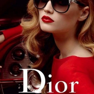 Soncna-ocala-Jimmy-Choo--Marc-Jacobs--Swarovski-..