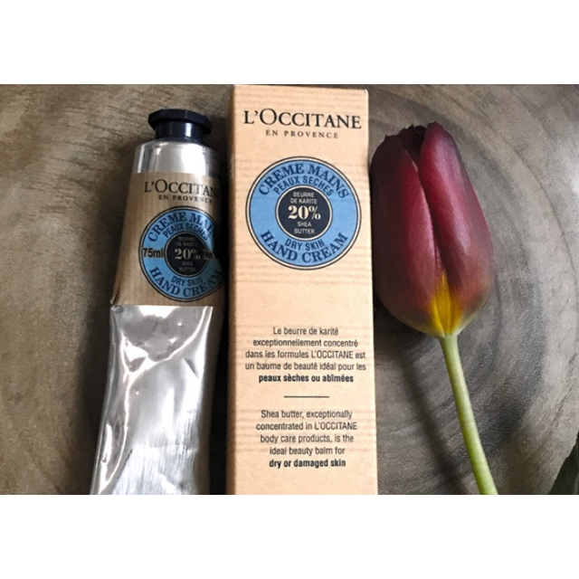 L'OCCITANE Krema za roke za suho kožo s karitejevim maslom, 75ml