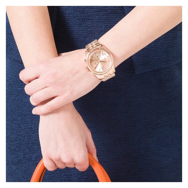 Michael Kors MK5569 – elegantna ženska ura, rosegold, prikazana na zapestju